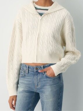 Aritzia wool zip up hoodie sweater